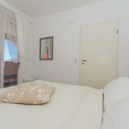 Anastasia Trogir